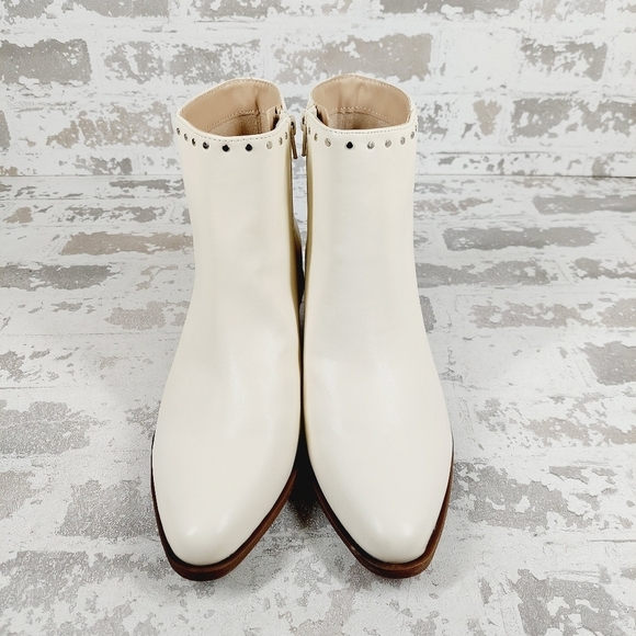 New BP. Wylie Ivory Faux Leather Studded Bootie W796 - Picture 3 of 13